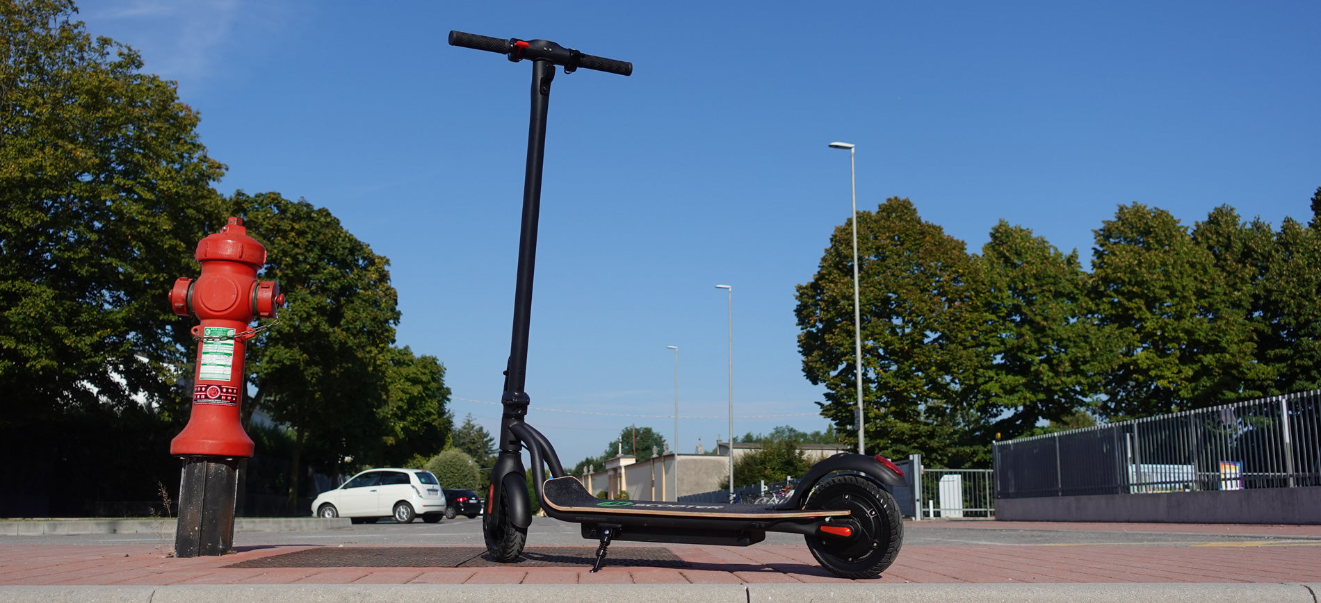 Electric scooter for commuters